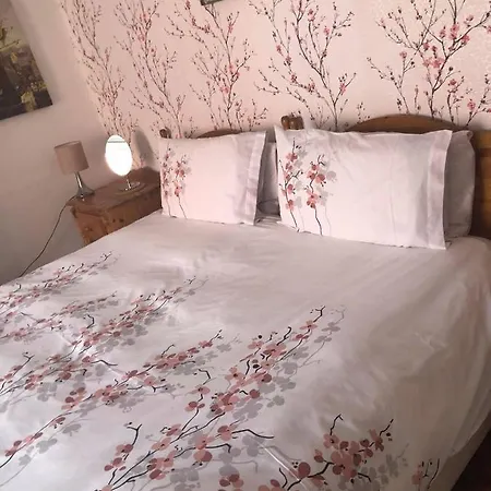 Endeavour Sleeps 6 * Whitby