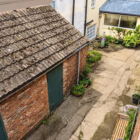 Holiday home Endeavour Quiet Old Yard Fishermans Whitby