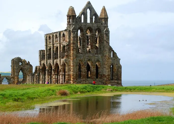 Endeavour Quiet Old Yard Fishermans *